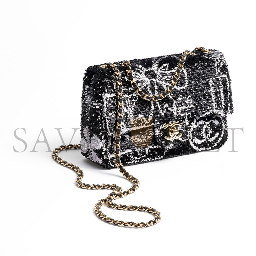 CHANEL FLAP BAG SEQUINS & GOLD-TONE METAL BLACK & WHITE AS4561 (21*14*8cm) CHANEL FLAP BAG SEQUINS & GOLD-TONE METAL BLACK & WHITE AS4561 (21*14*8cm)